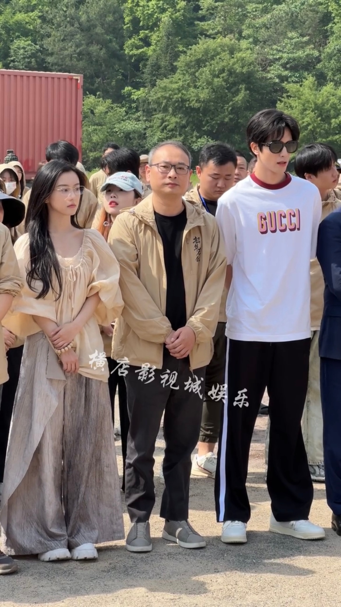 宋威龙 x 包上恩 《韶华若锦》这两张脸，古装现代都是完颜！ ​​​