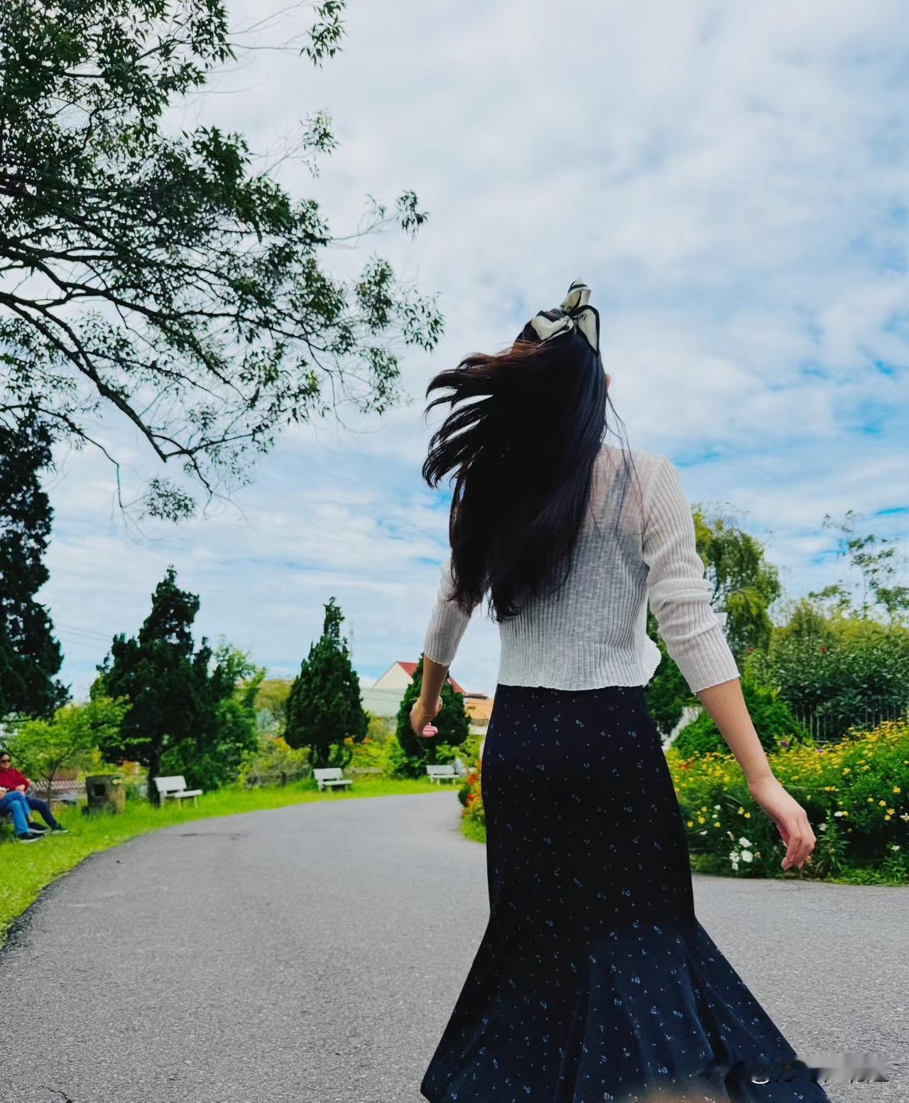 越南国庆将至
准备越南穷游一下
还在纠结去哪儿游玩
越南女友希望在北方游玩
我则