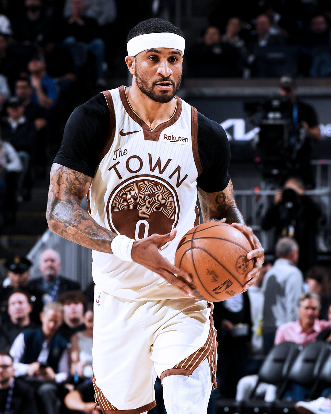 佩顿二世12分，5篮板，3助攻，3抢断。勇士战胜国王