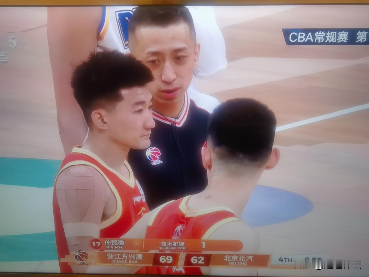 北京北汽兵强马壮，陈盈俊和曾凡博复出，但是在客场还是落后浙江方兴渡！浙江方兴渡在