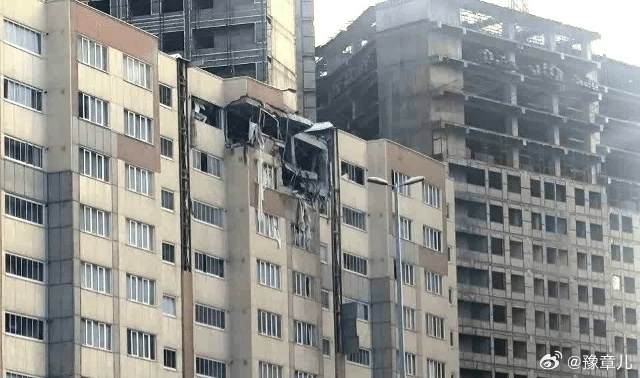 伊朗导弹专家赛义德·沙姆克哈达里博士在德黑兰的公寓遭到定点炸弹袭击而丧生。 