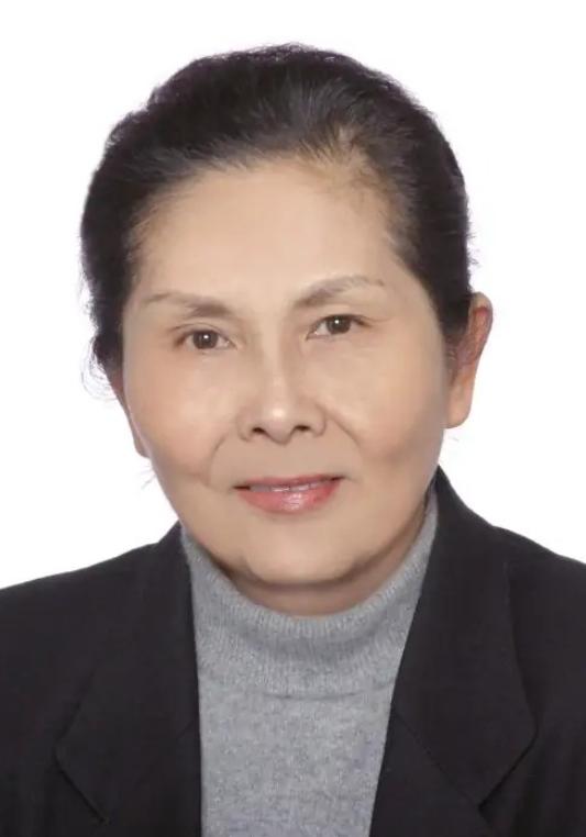 我国顶尖半导体教授李爱珍，申请中科院院士被淘汰，不料2007年，她竟然摇身一变成