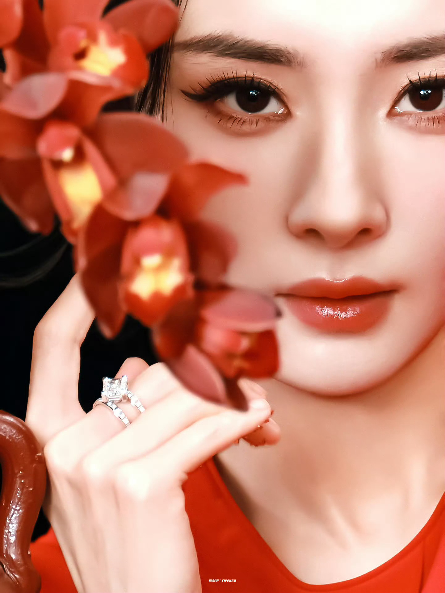 杨幂被叫妈咪的反应花无百日红，杨幂一直红！从小眼光就好，一粉就是十八年杨幂你知道