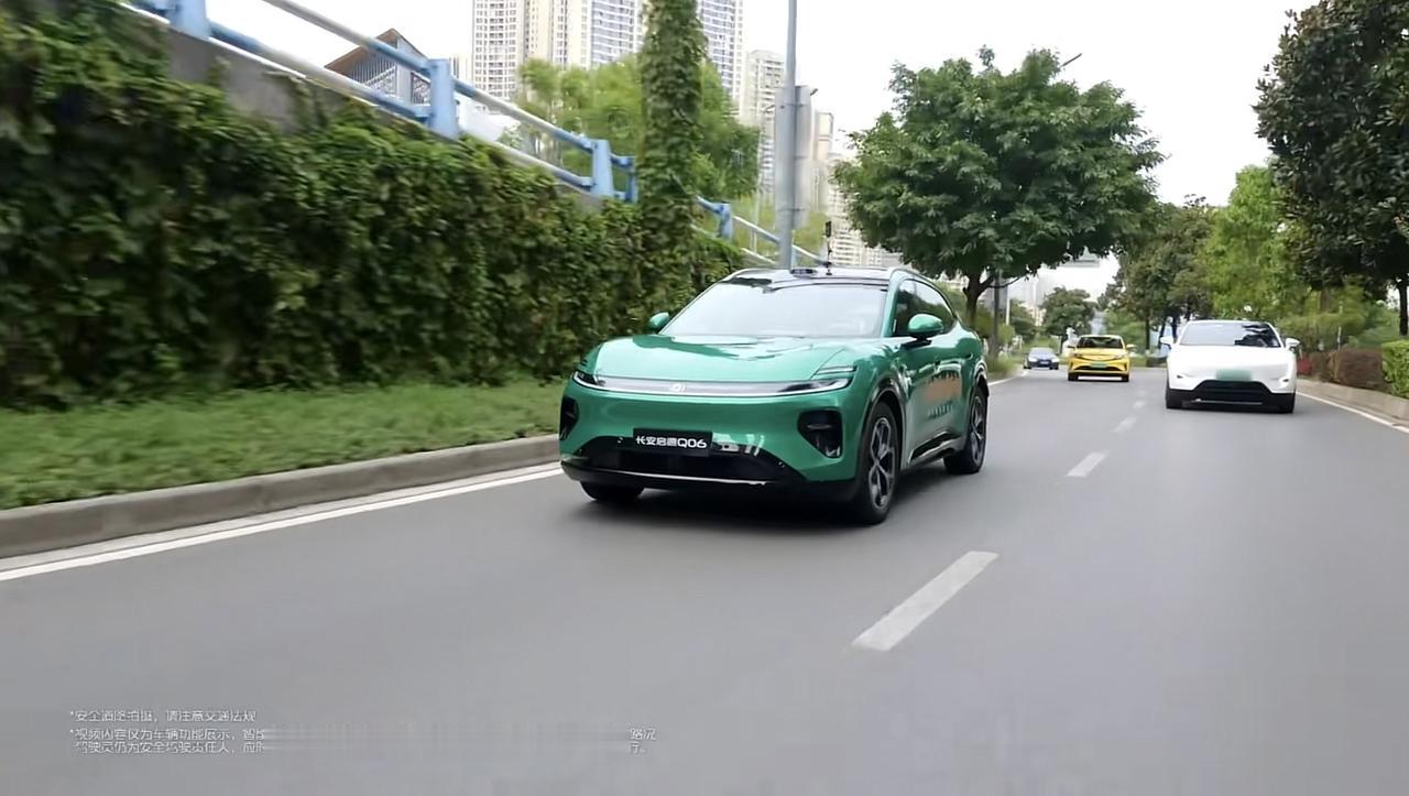 沿江路试驾！天枢领航珠江弯道从容通行，观景出行两不误
广州沿江路风景秀丽，沿途弯