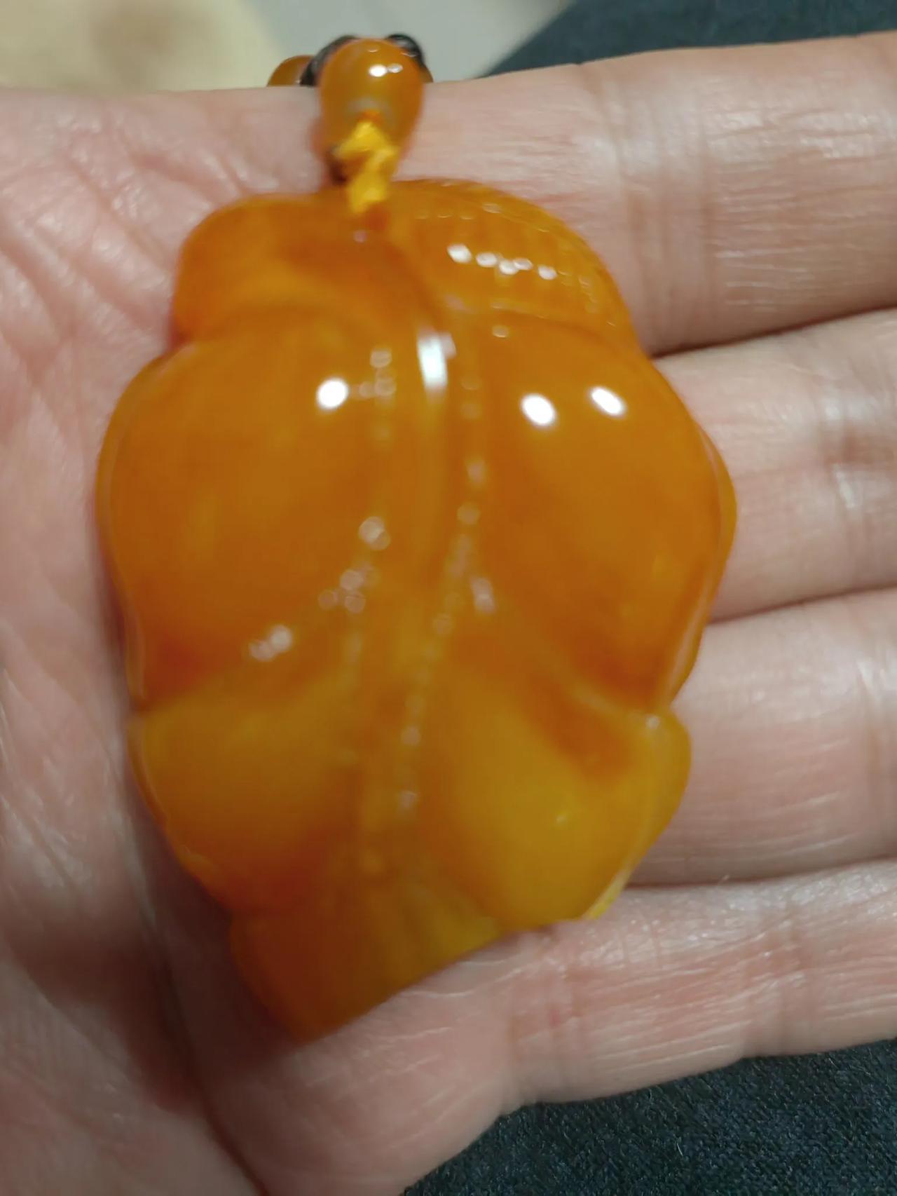 朋友们！一定要记住，有钱就放到自己的布袋里！千万别轻易相信那些鬼话！