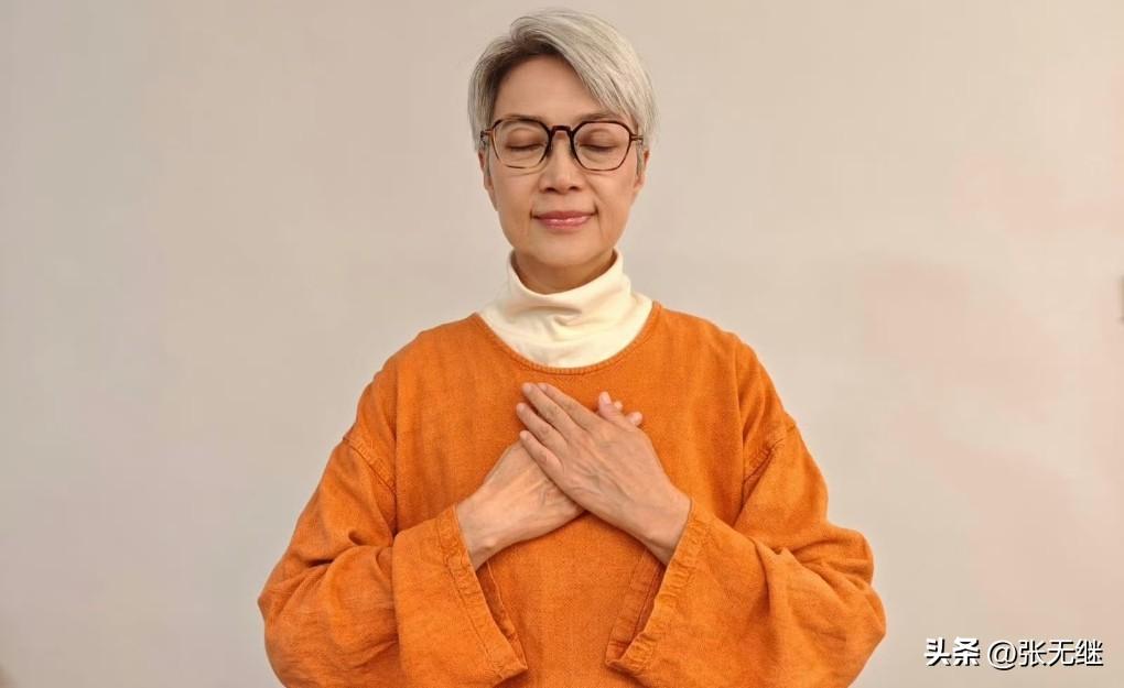 这真是太悲剧了。
前几年廖启智因病去世。
没想到6月12日有个热搜，陈敏儿去世。