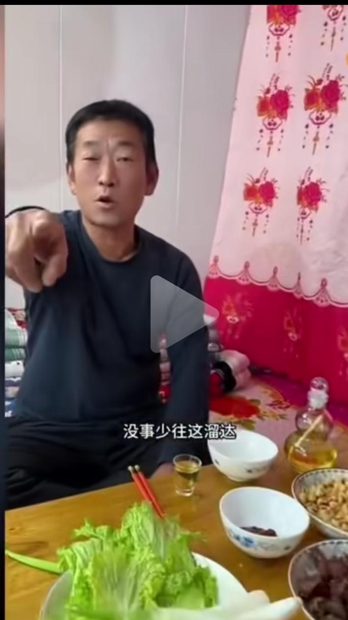 全国都有那些省份，喜欢打生吃青菜的？
貌似广东极少极少生吃的！