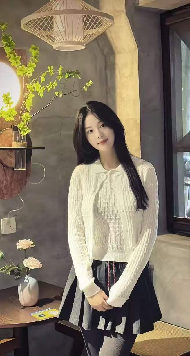 这样的美女你们喜欢吗