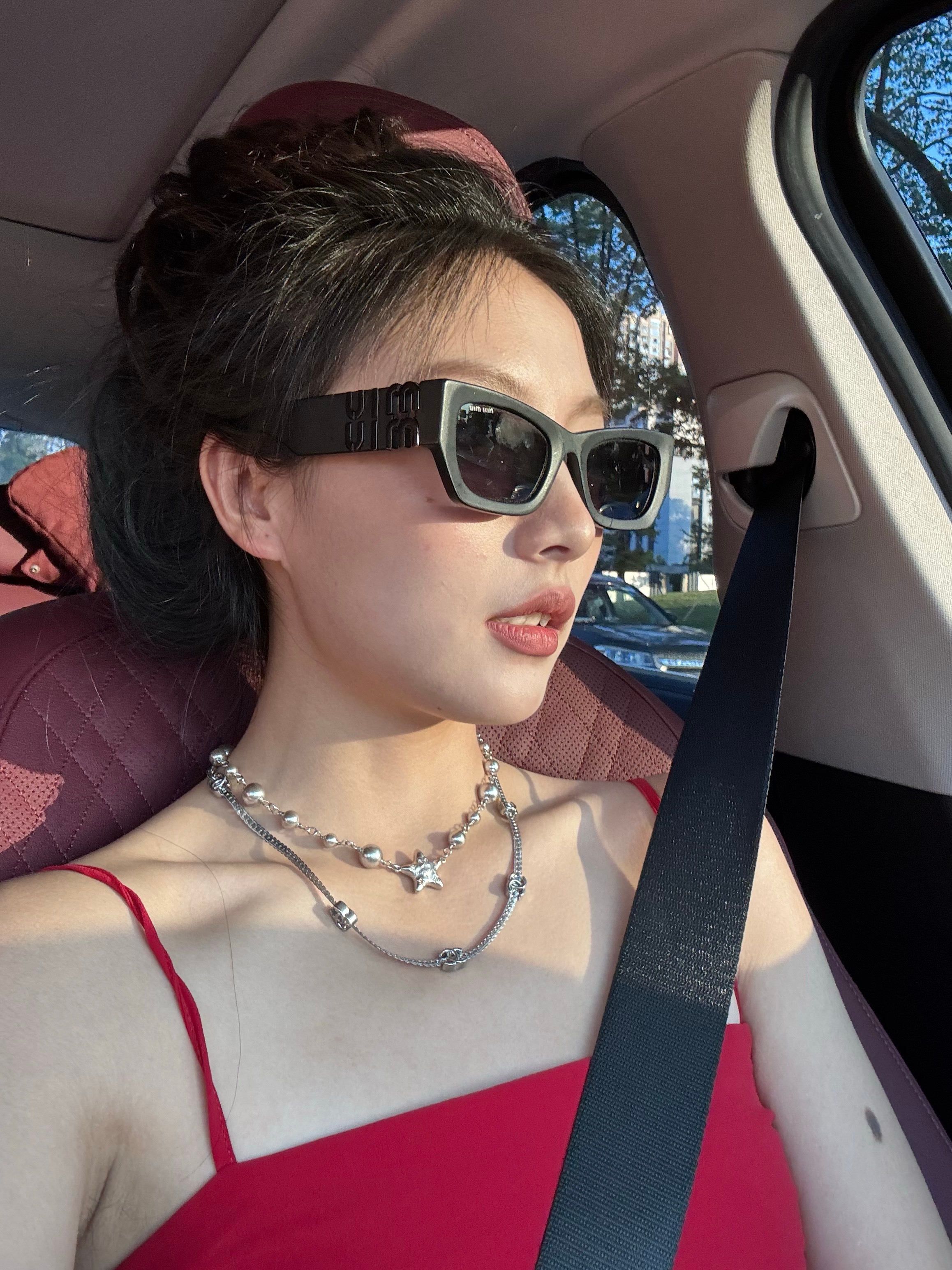 好消息 我今天终于想美美化妆出门拍日落胶片了坏消息 赶到目的地时找不到停车位完美