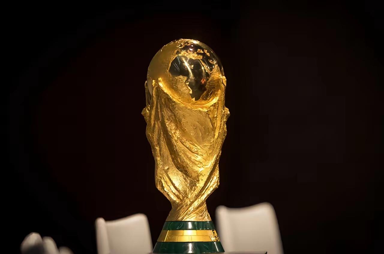 西班牙足协做出了一个重要的决定！
2030年世界杯，将会在葡萄牙、西班牙、摩洛哥