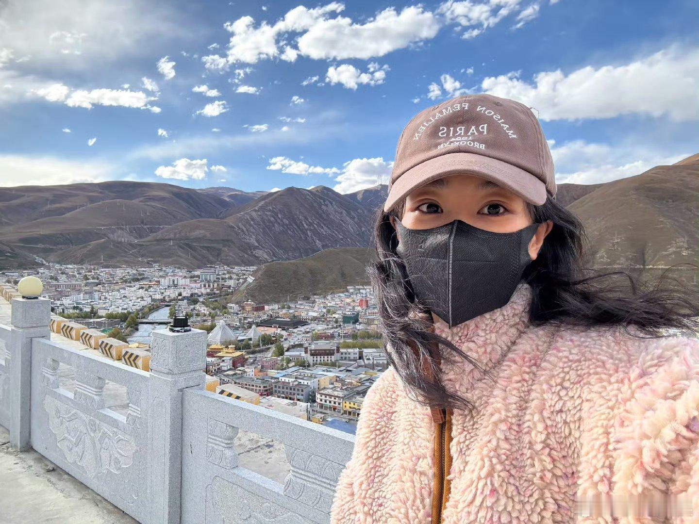 杨紫自拍live图杨紫手机相册分享杨紫手机相册分享，自拍live图，好美 ​​​