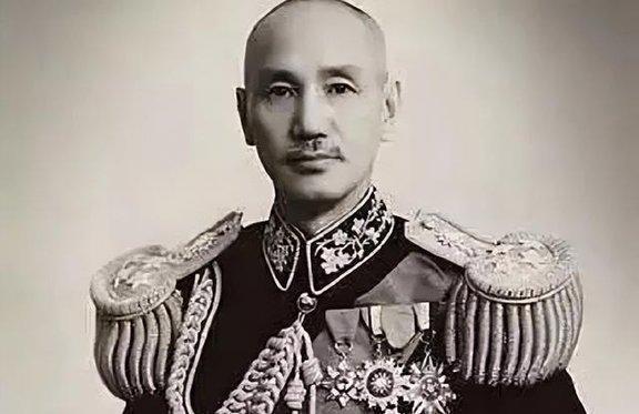 蒋介石人生三大悔事全纪录：因爱错一人、杀错一人以及放错一人而自责终生，1945年