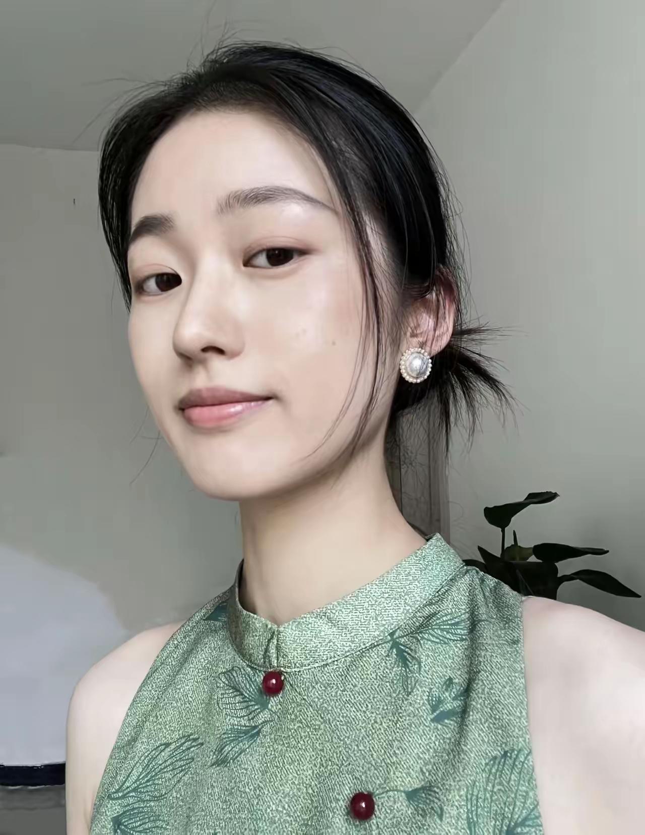 男人一定要找一个能为你存钱的女人。因为当一个女人为你存钱，她就会把你规划到她的未