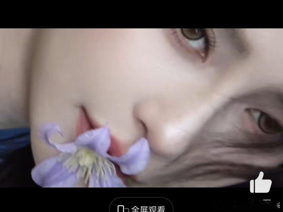 Angelababy咬花杨颖工作室发的鼻姐咬花的视频好欲啊！这张脸完全就是艺术品