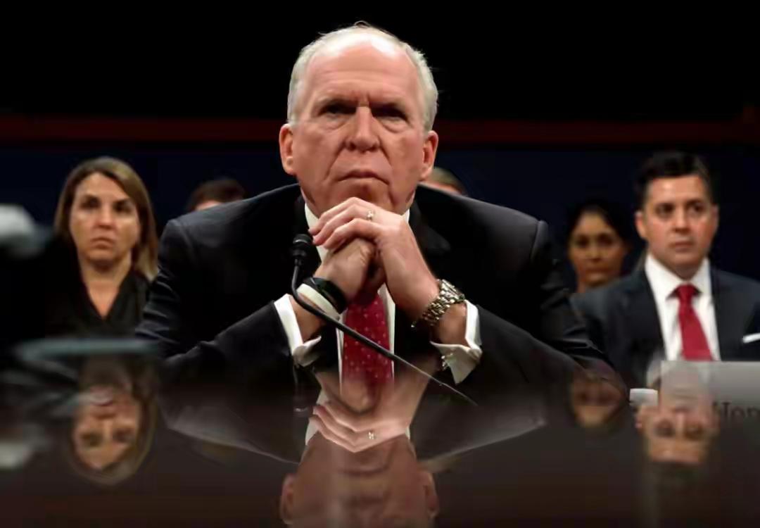 炸锅！前CIA局长硬刚特朗普：喊罢免！他真的疯了？
 
美国政坛大地震！前CIA