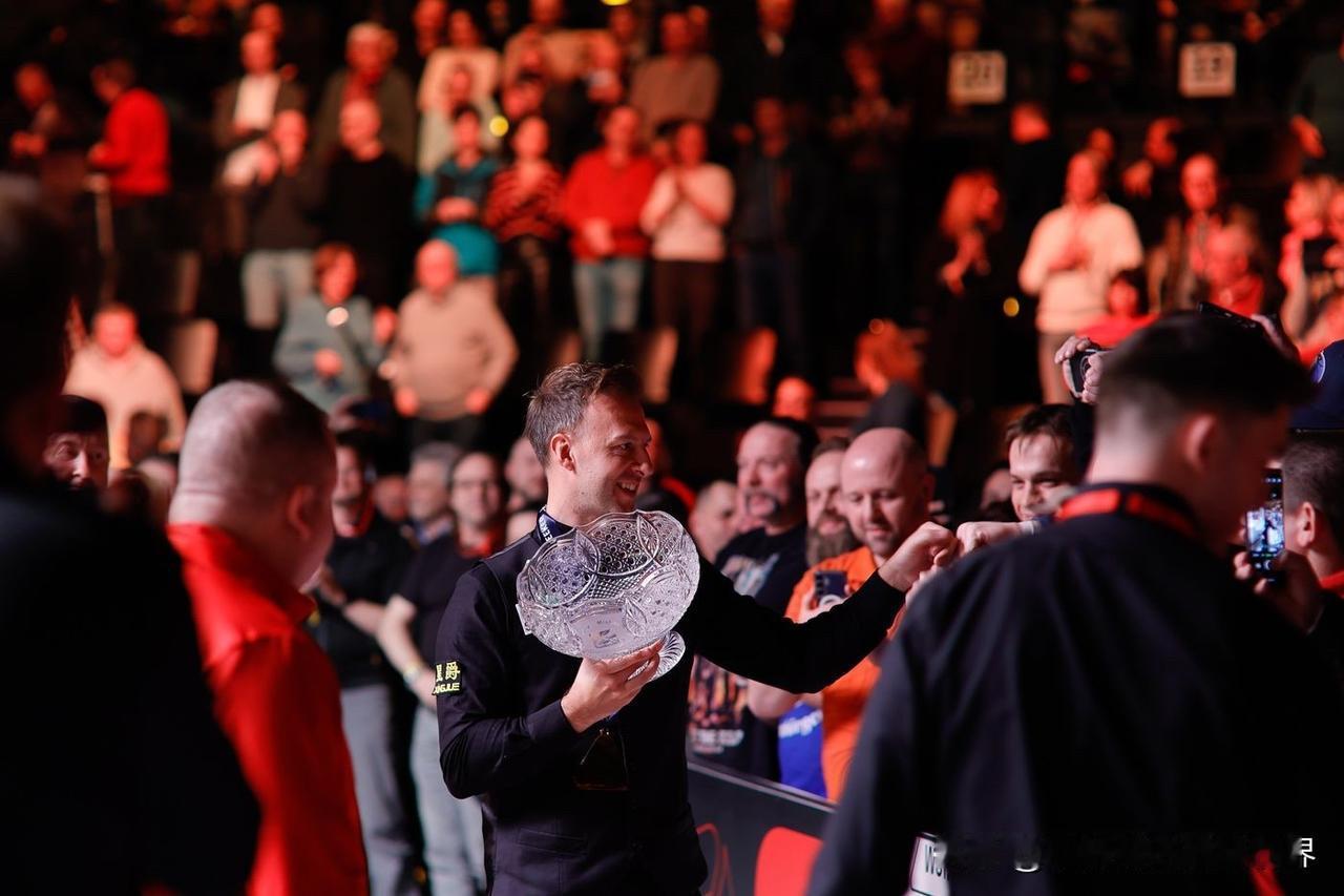 特鲁姆普击败墨菲赛后采访：“赢下这场意义重大的赛事真是太棒了。我很高兴牙膏这么多