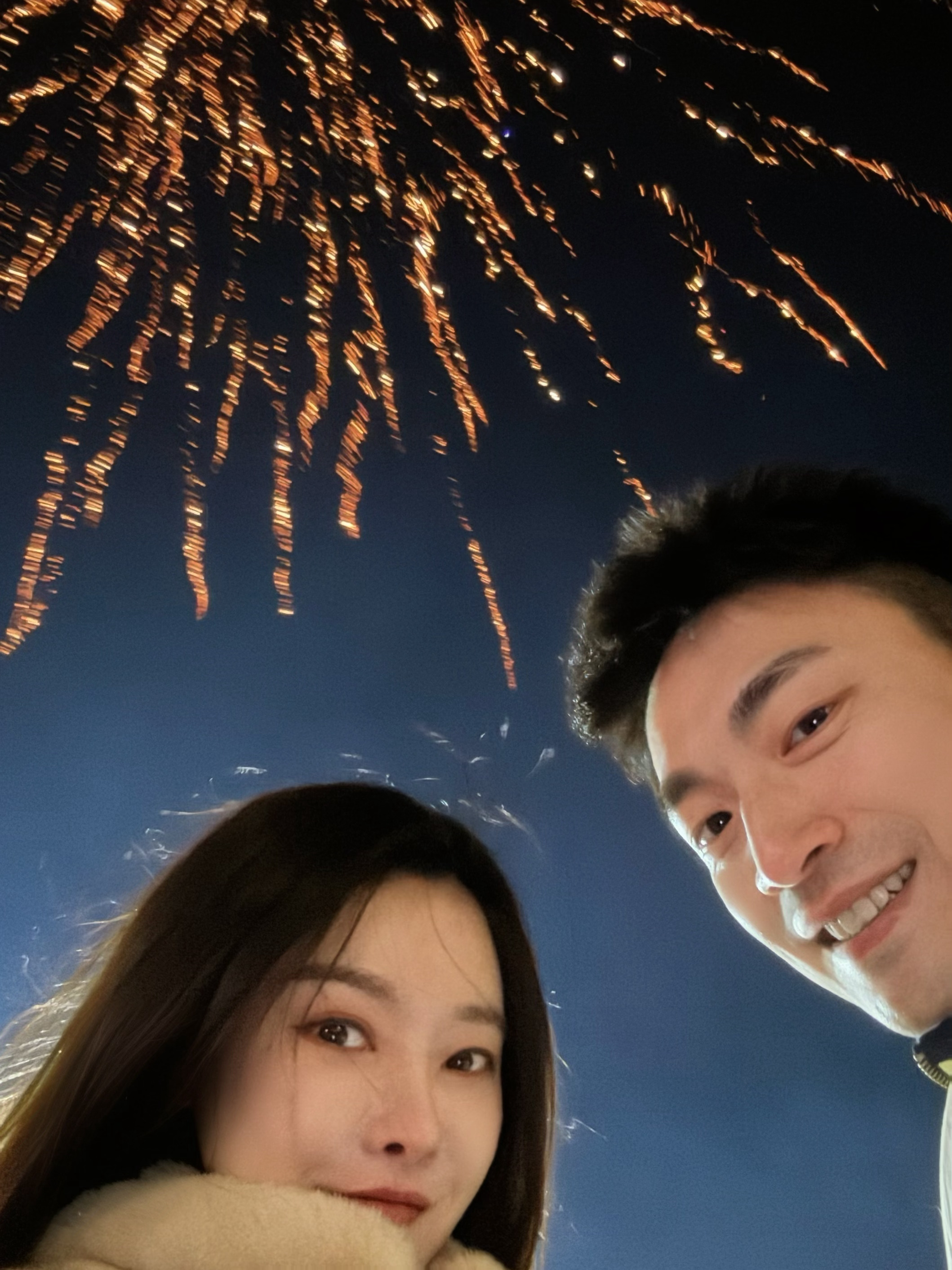 浮光掠影 倒映梦想成真新年快乐🎆 