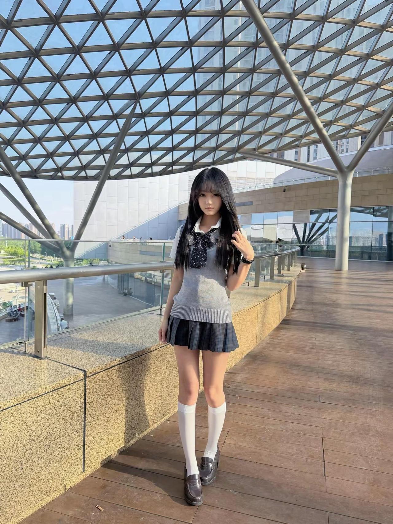 干嘛总装孤独 明明跟那么多人暧昧过jk 甜妹 青春女大穿搭