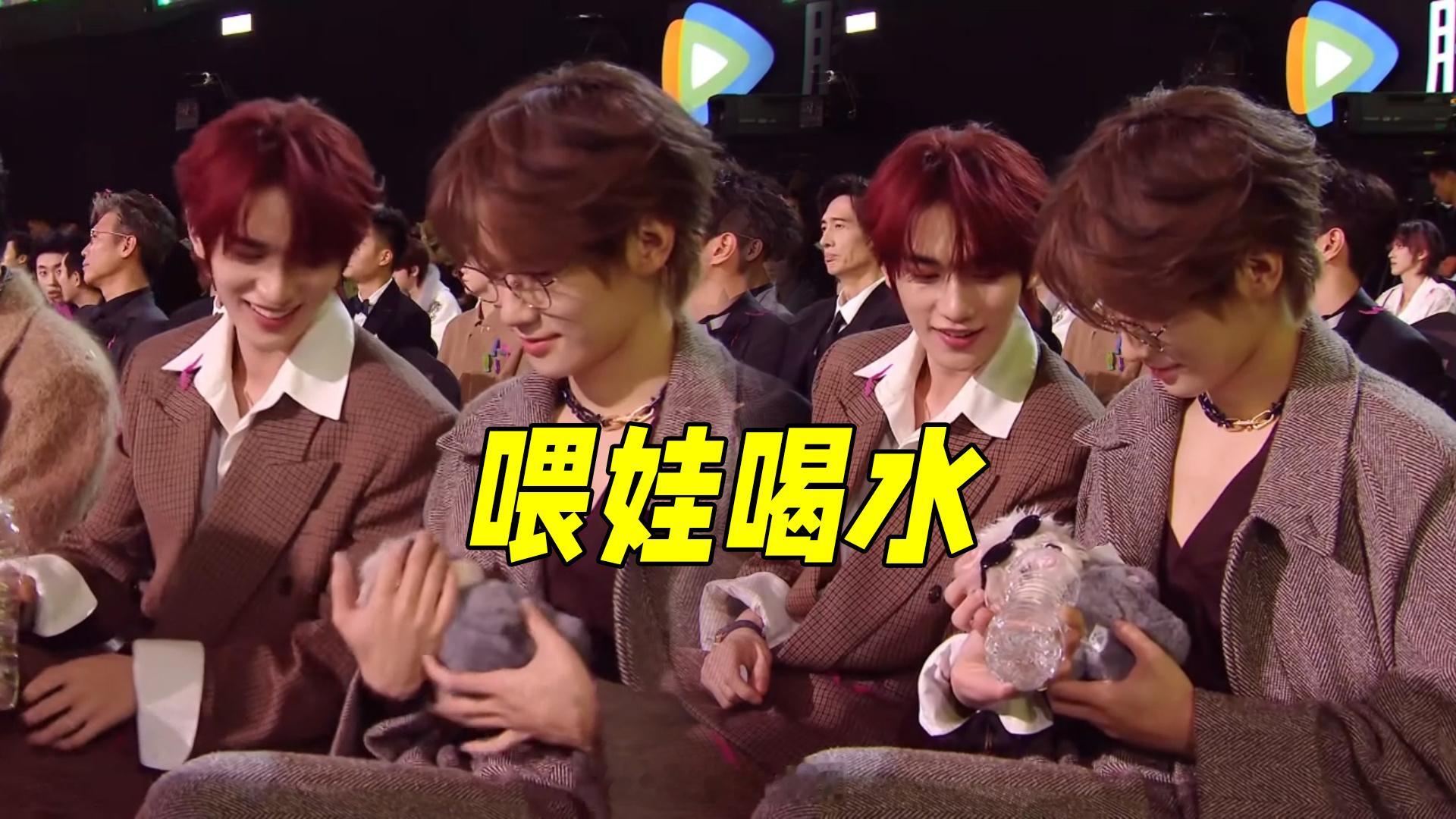 哈哈哈，太抽象了 