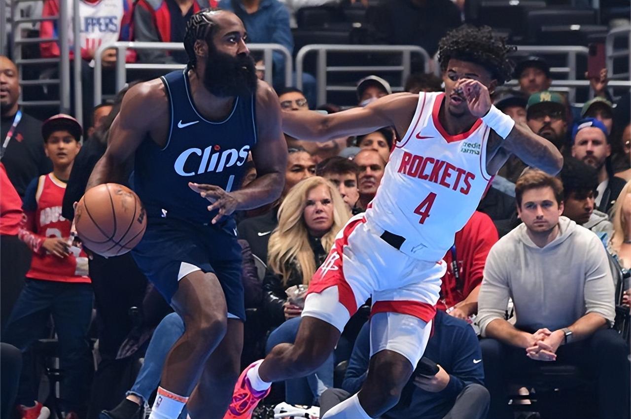 快船106-100火箭三细节：威少助哈登找回自我，卡椒错峰出击
快船在六连败后止