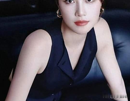 向佐亏4亿被心疼，蓝盈莹谈秒回被骂：女人的野心是原罪？