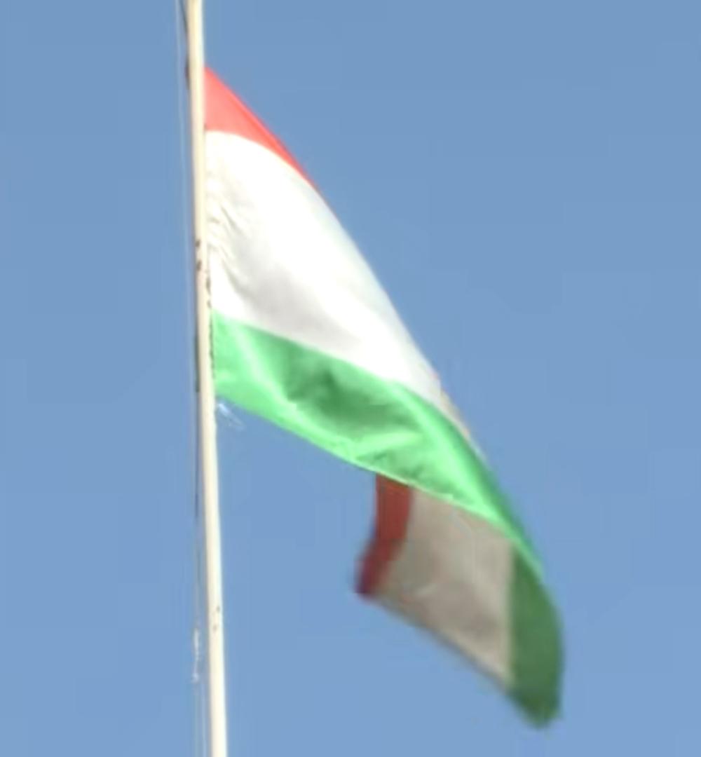 2026马年新春，全球多地掀起中国年味热潮。老挝万象新春活动现场热闹非凡，中老两