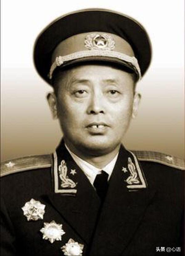 满身伤疤皆是勋章！开国少将徐其孝，一生冲锋在前，半生赤诚报国
 
徐其孝（191