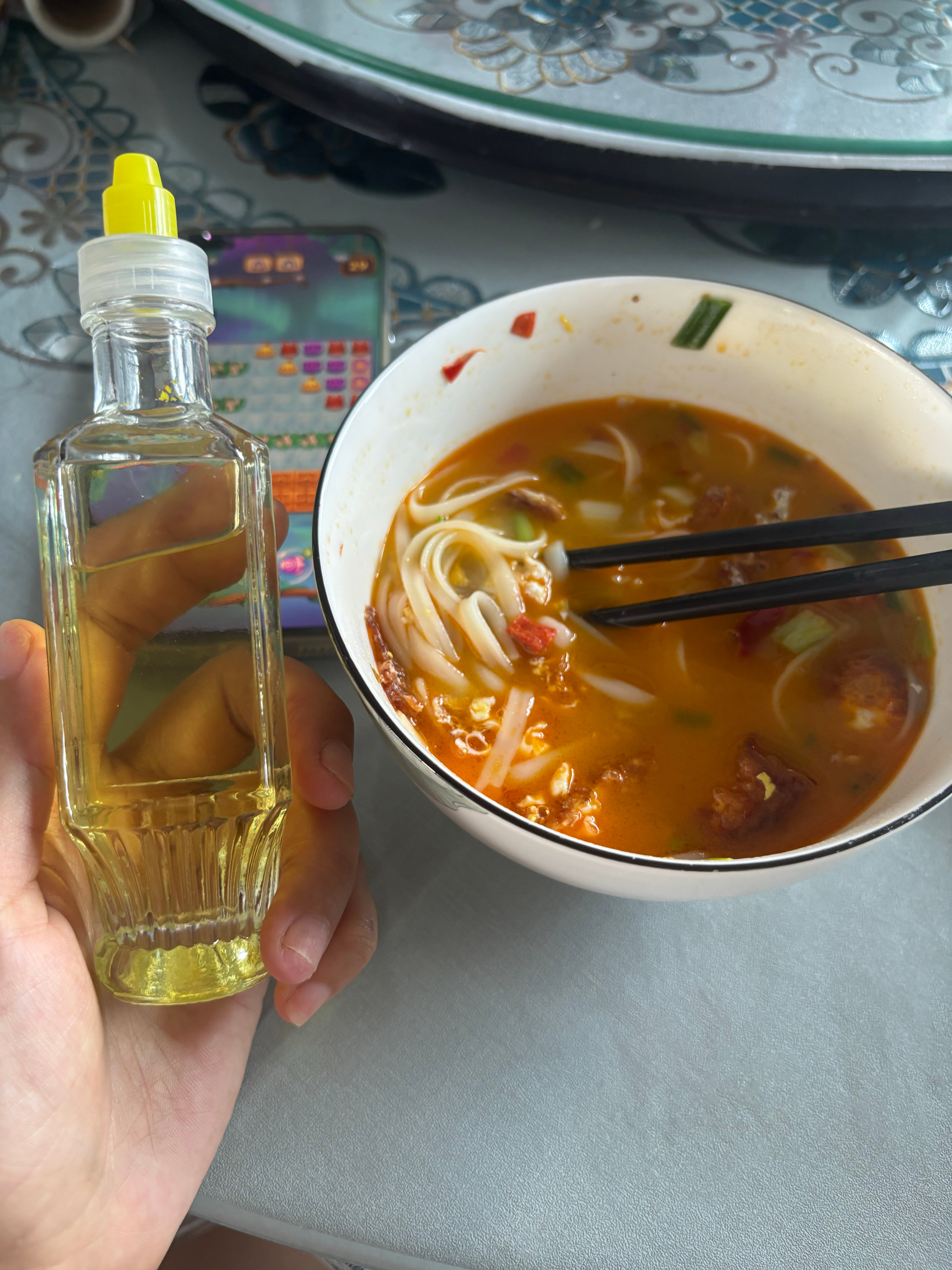 特意买的提纯的山胡椒油，人家让我滴一滴足够了。我滴了三滴。我滴个乖乖，一大早，任