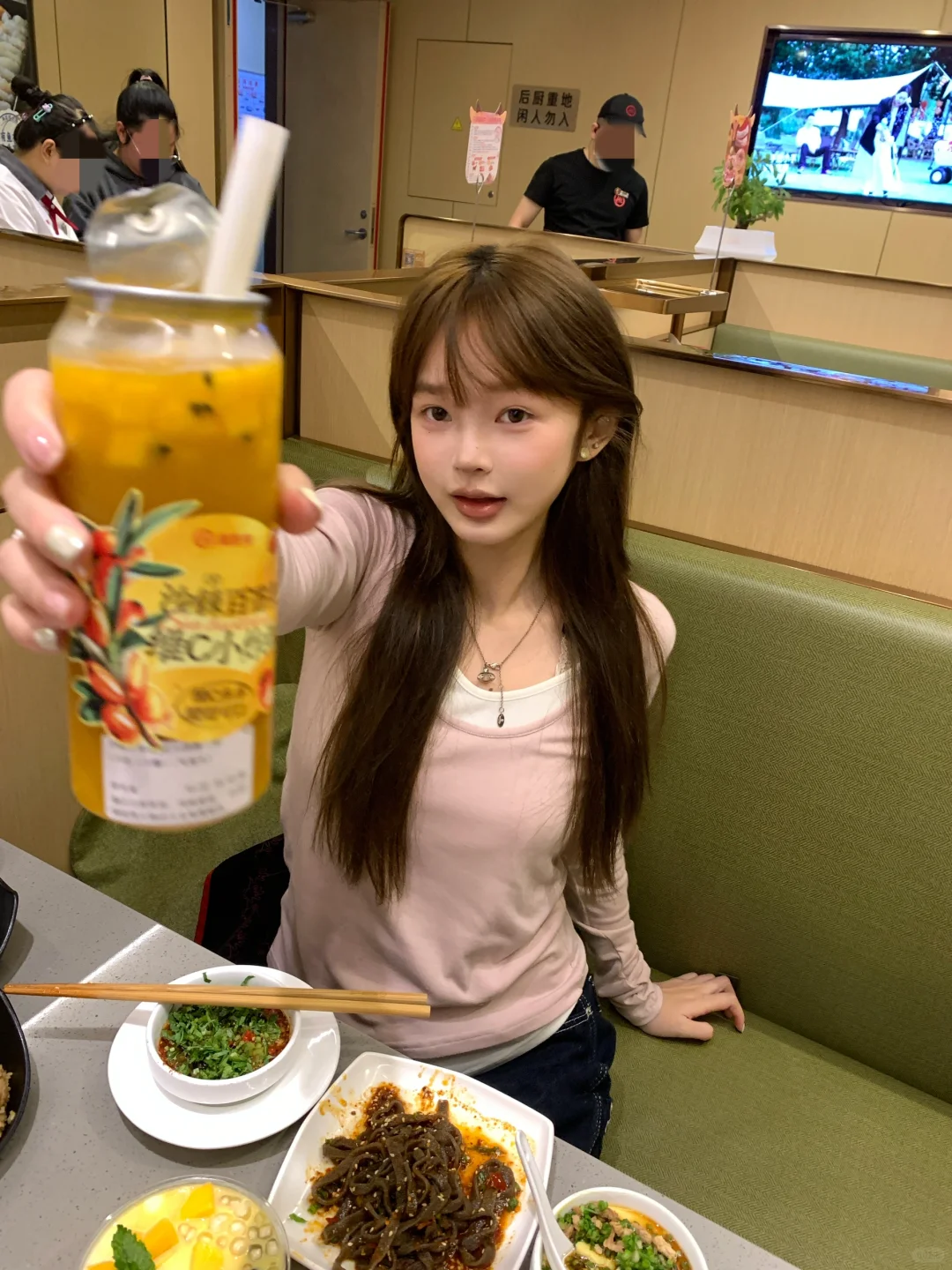没什么事是一顿火锅解决不了的๑>ᴗO๑