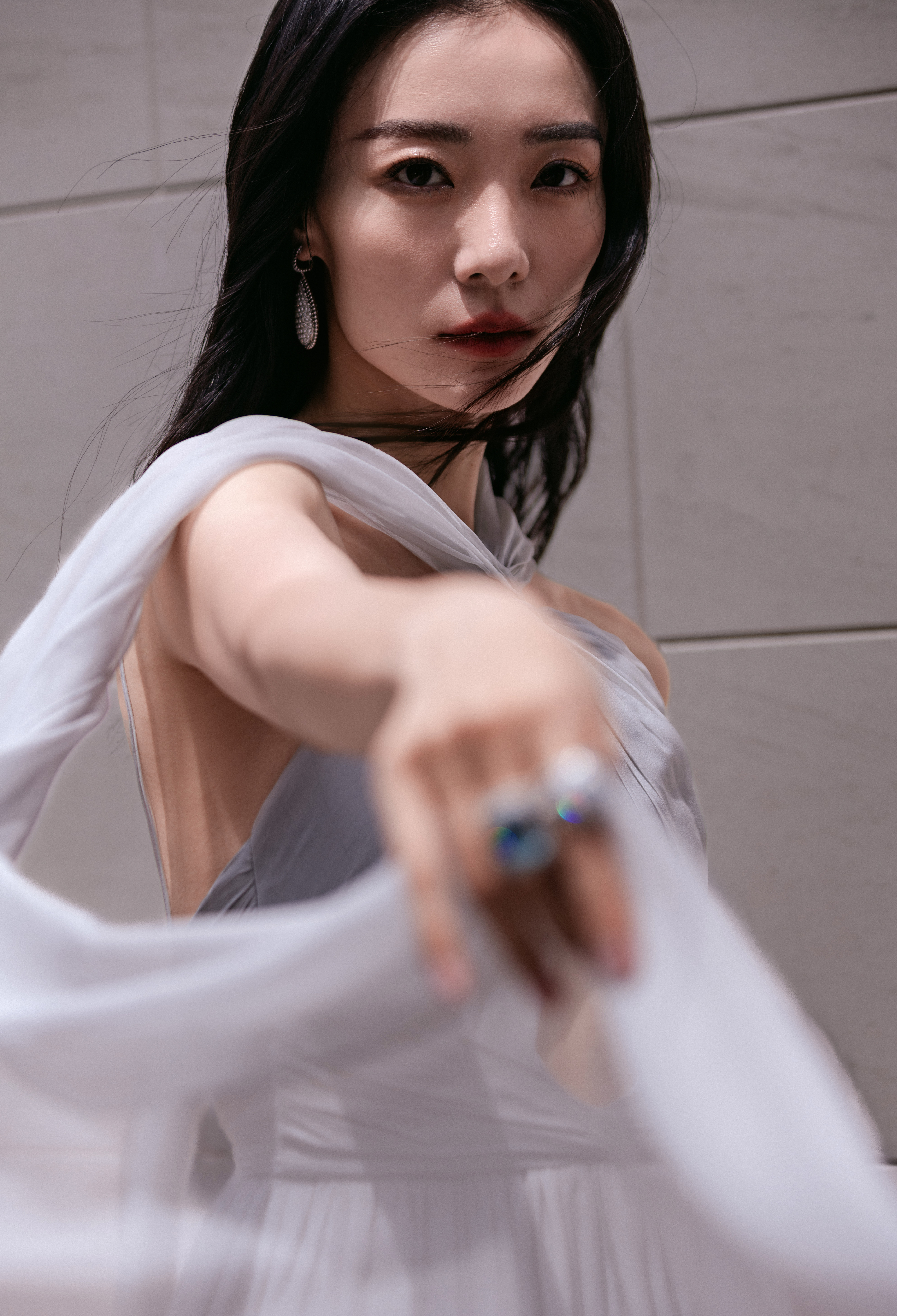  🎬澄明夏日，漫步街头。撷一缕惬意自在，赴 之约 ​​​