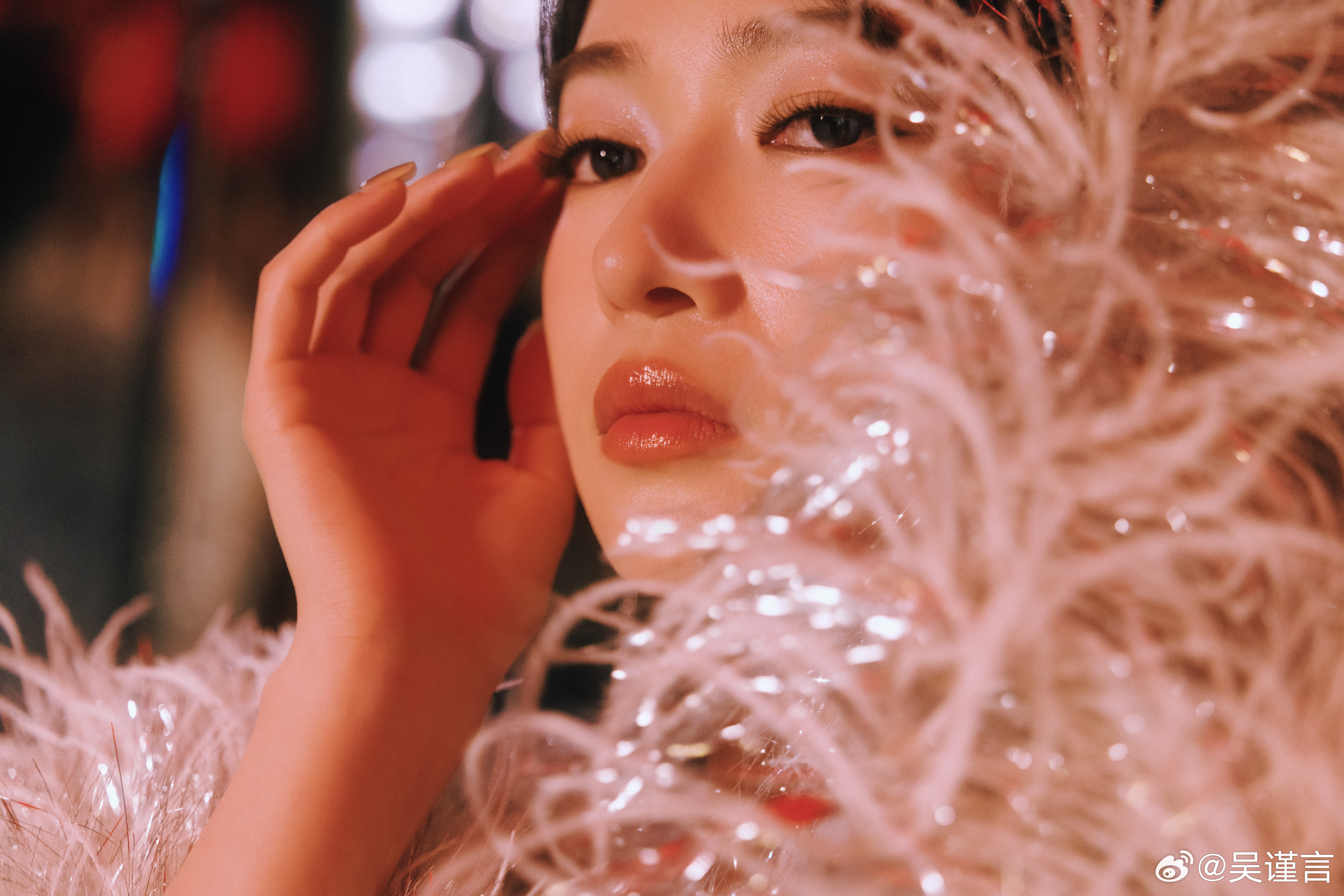 吴谨言 在复制粘贴的时代，你是手写的诗