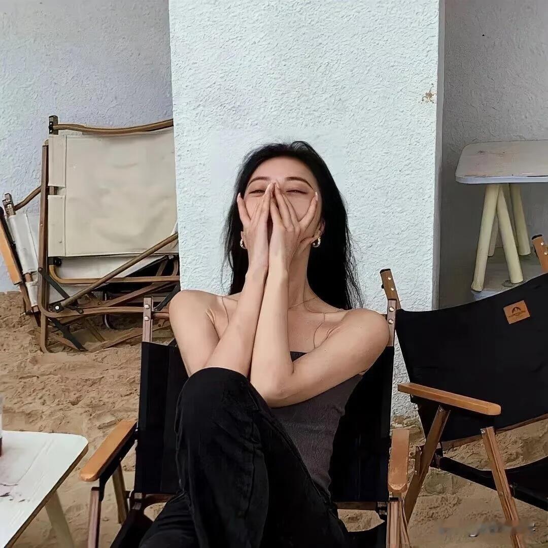 我认为中餐，中华美食不止是味蕾享受，更是刻在骨子里的烟火温情。百变技法调和出万千