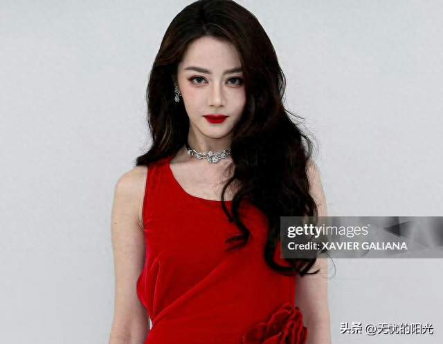 顶流女星同台亮相，Dior秀场热度爆表