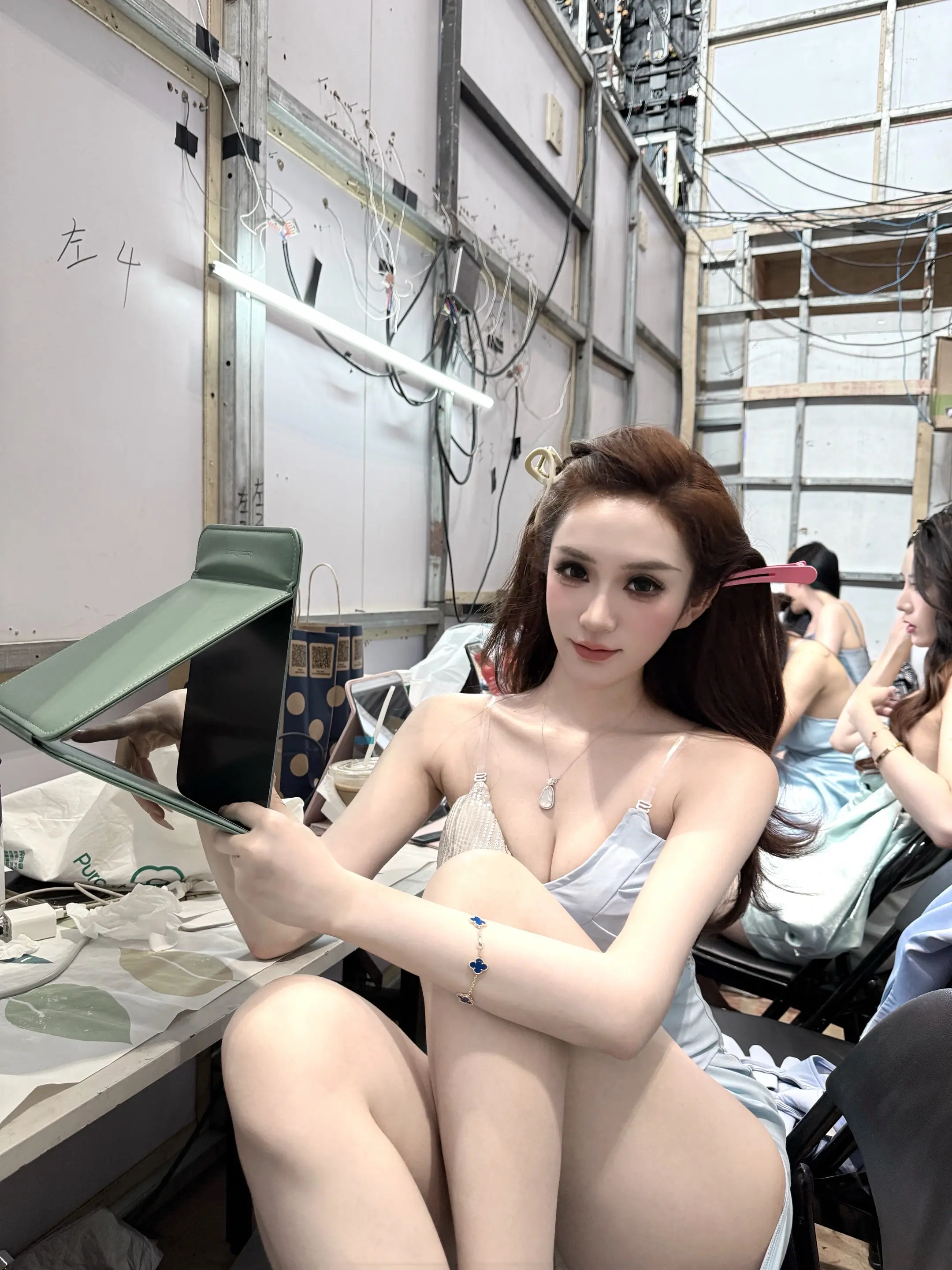 在工作后台一般都酱紫的哈哈哈