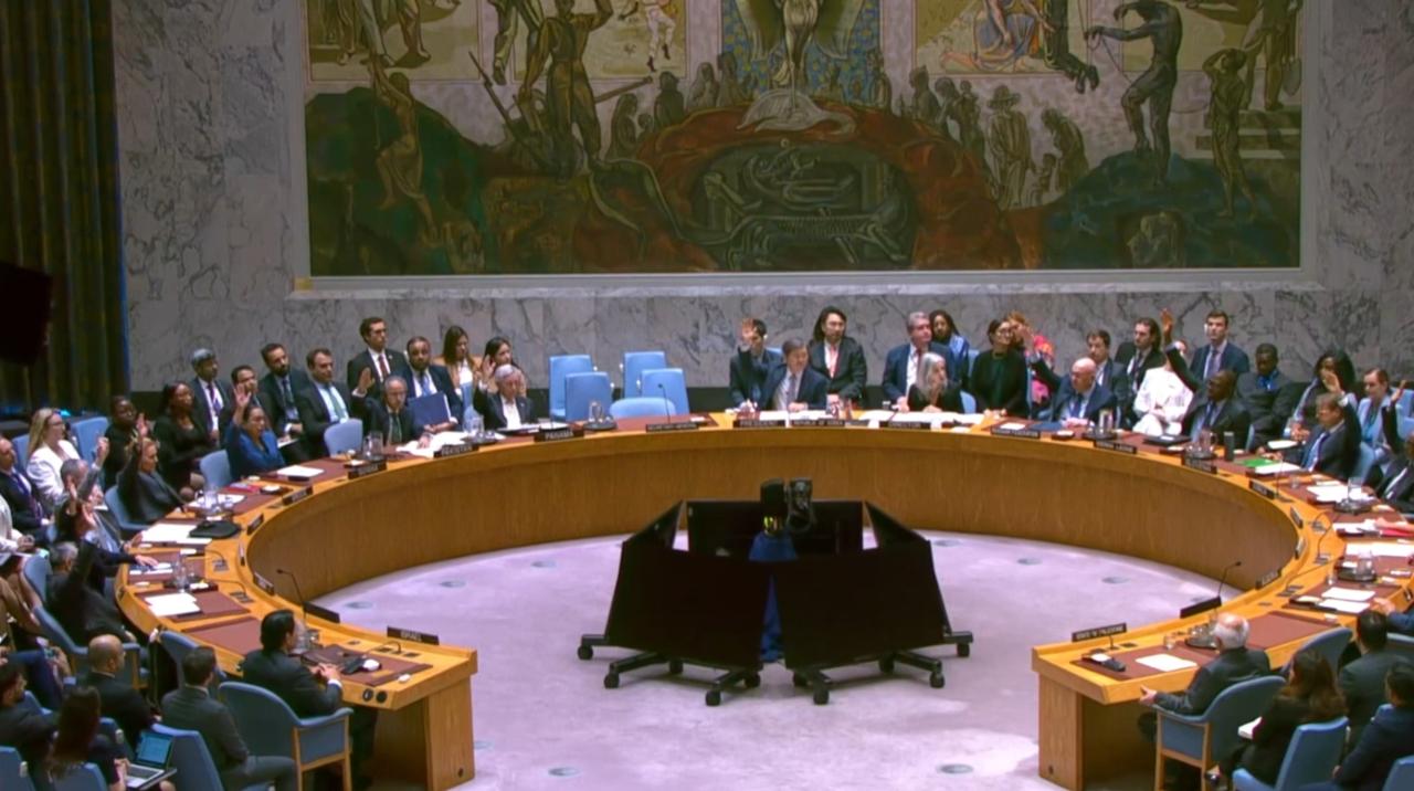 美国18日再度动用否决权，反对安理会通过加沙停火决议。这份决议由安理会十个非常任