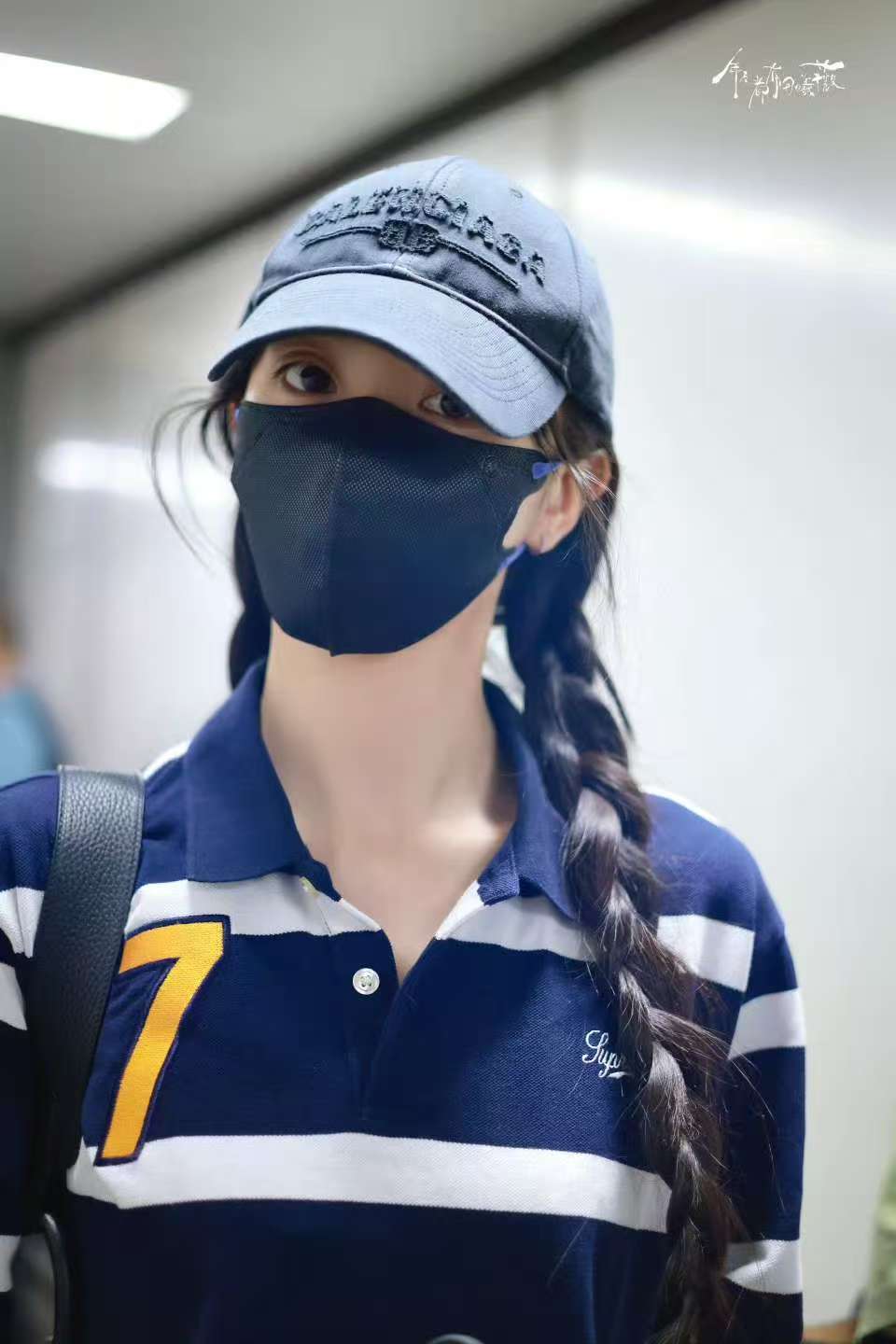 田曦薇胡一天出发进组田曦薇胡一天进组天才女友！ 田曦薇胡一天进组天才女友！ ​​