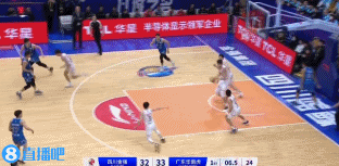 沃特斯发射巡航导弹，精准扶贫马宇启，这温暖送得很珍贵


四川队换了新外教，一年