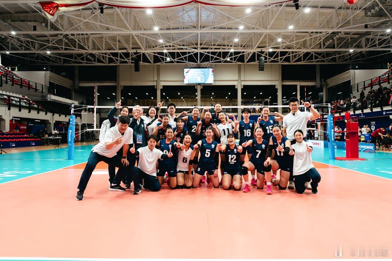 国际排坛动态2026女排U17世锦赛中国台北3-2（15–25/26–24/29