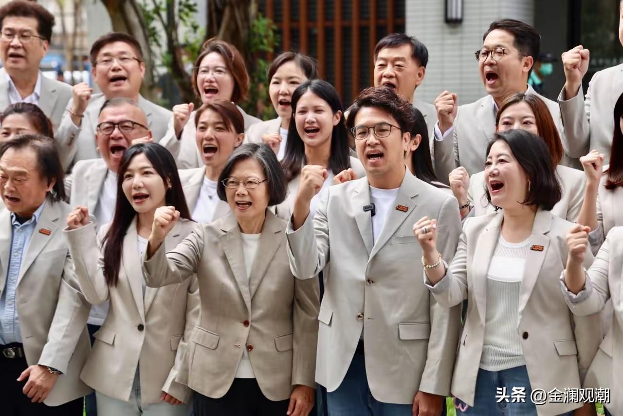 蔡老婆子又开始上场了？

虽然非常讨厌民进党这些台独分子们，但它们这种团结协作的