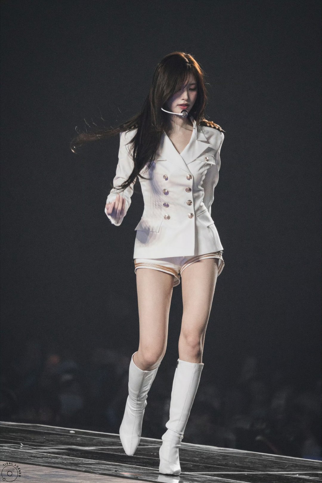 攻气十足ive李瑞leeseo 