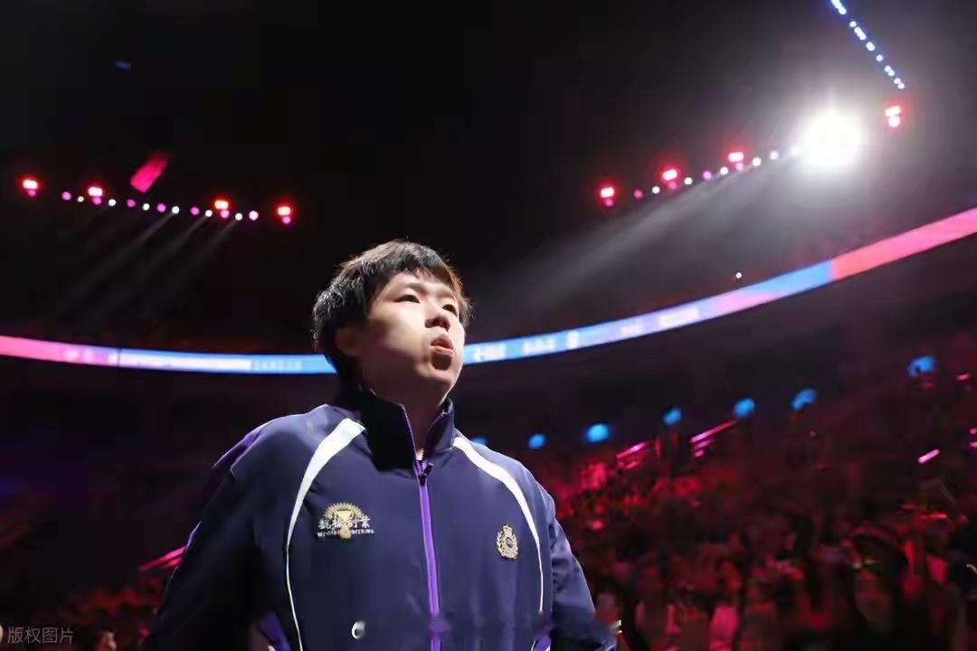 心疼大头，王楚钦坦言退役之后能多说点心里话，回应澳门参赛争议各位球迷都知道，这段