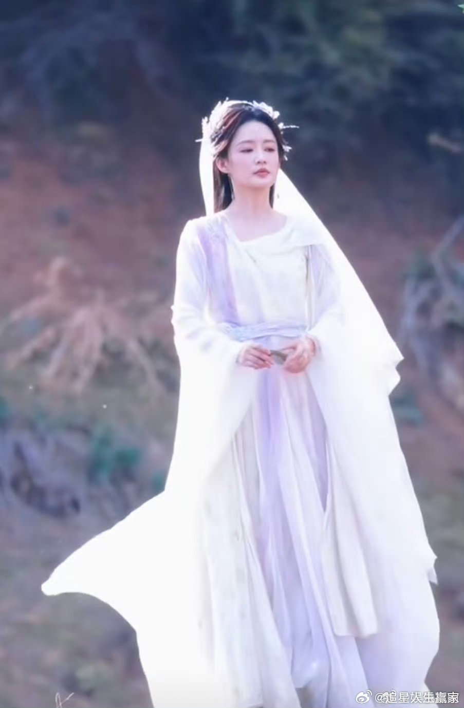 李沁《咸鱼飞升》妙烟路透，哇！好仙好美！ ​​​简直是仙子下凡 啥时候能看到屏幕