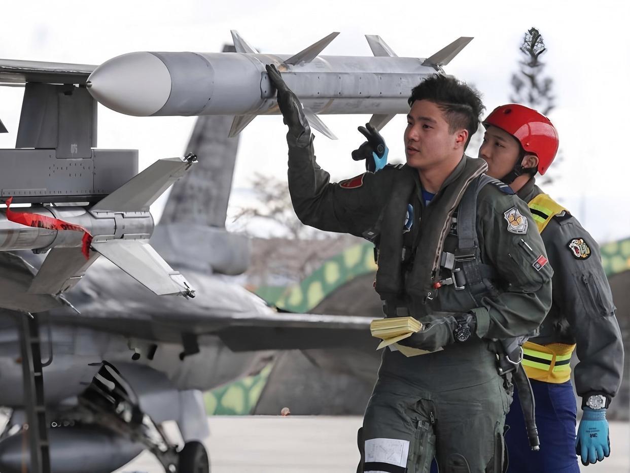 台军向美国买了150架F-16 摔了11架！11架坠机记录藏着什么秘密？

台军