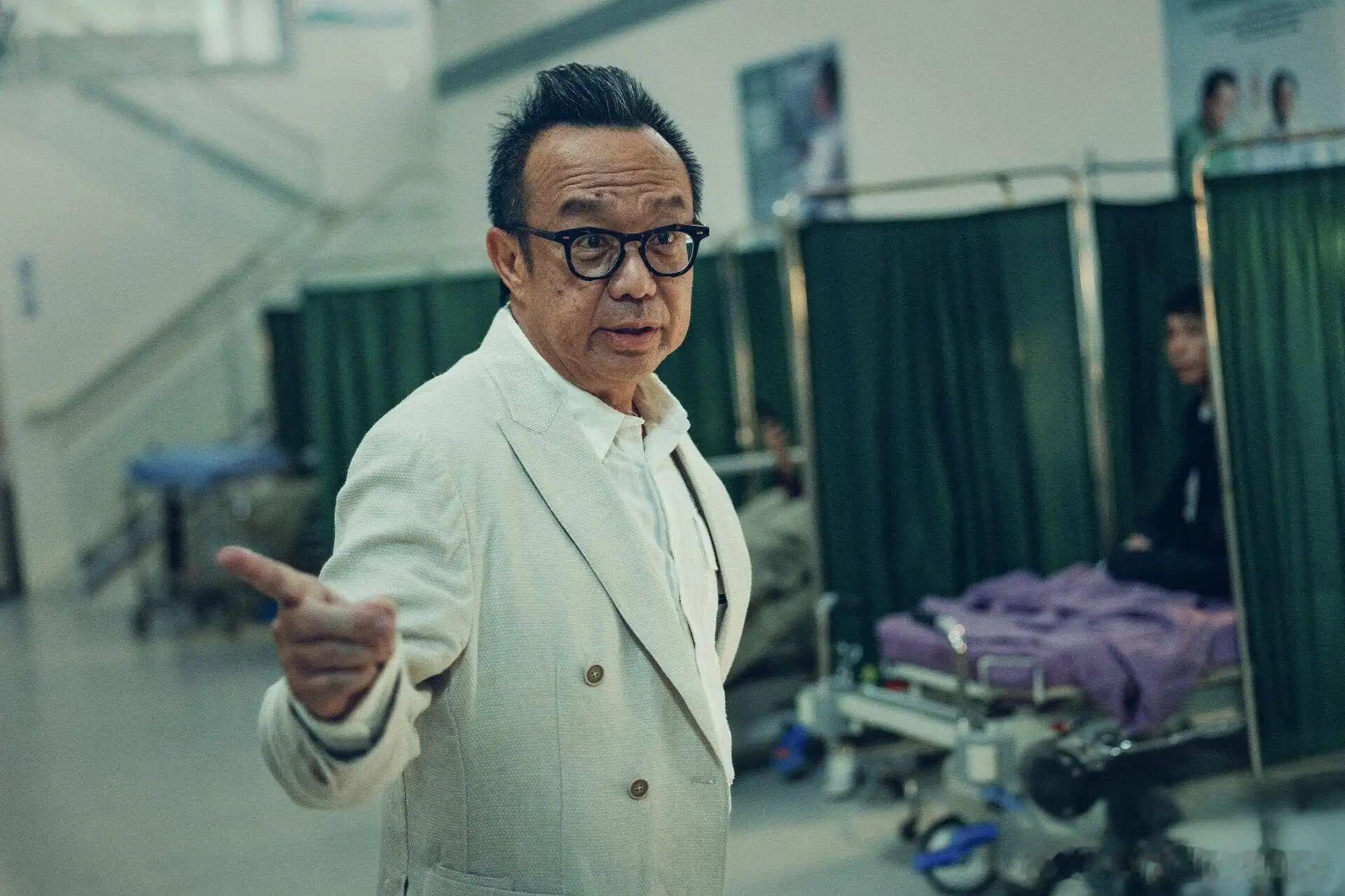 黄大炜离世，享年61岁，代表作《你把我灌醉》，曾为《少帅》演唱主题曲🕯️据港媒