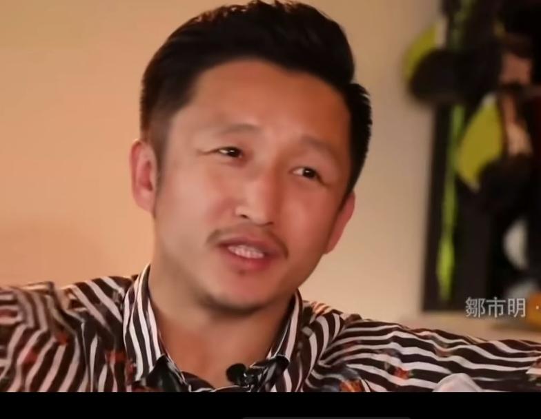 如果邹市明找的老婆不是冉莹颖，
而是一个愿意跟随老公的女人，
那他们现在会不会很