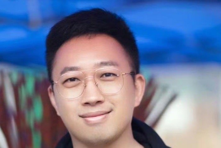 于正说云合未来只能1500保卫战了 于正微博发长文谈演员导演的作用，并表示一个出