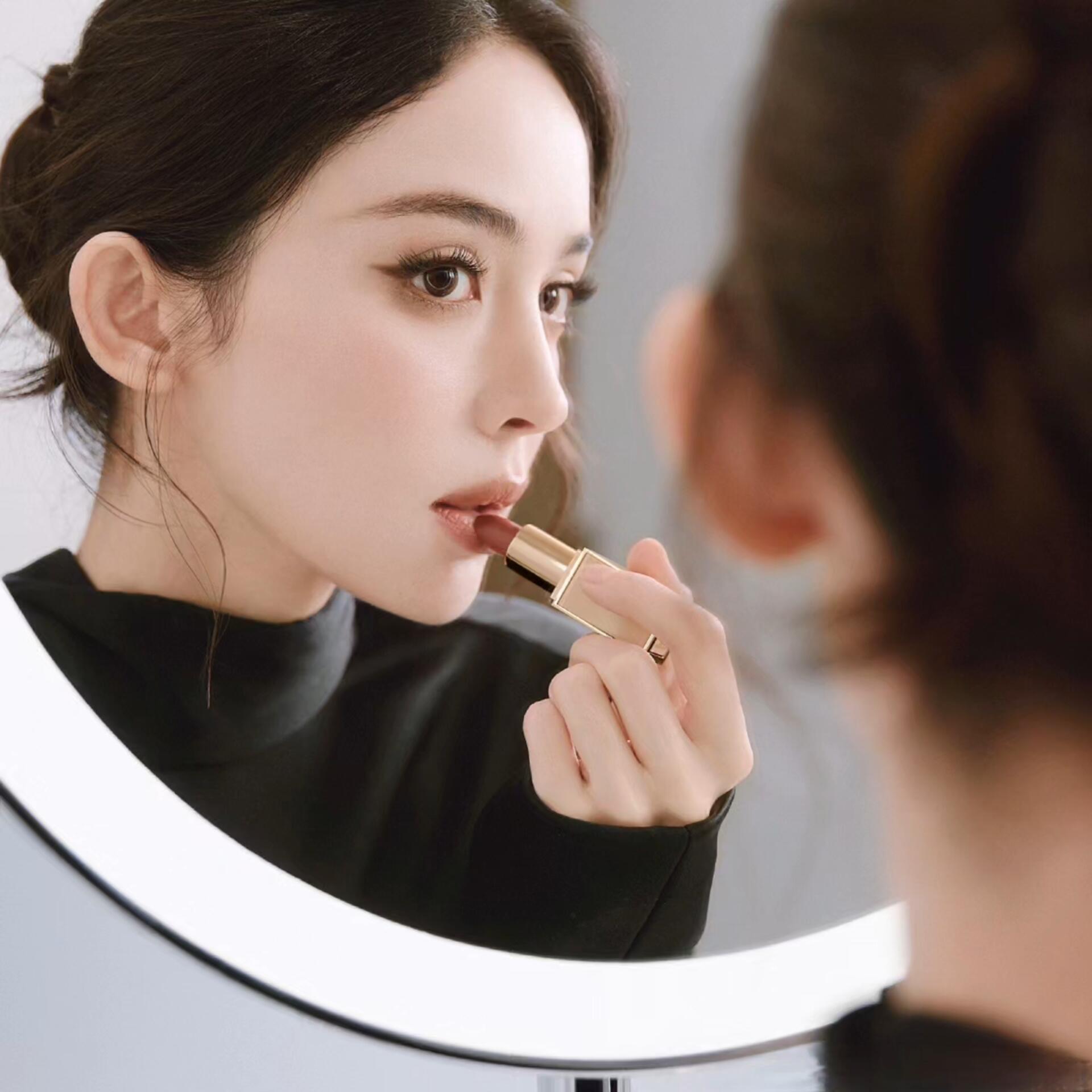 娜扎在复制粘贴的时代，你是手写的诗