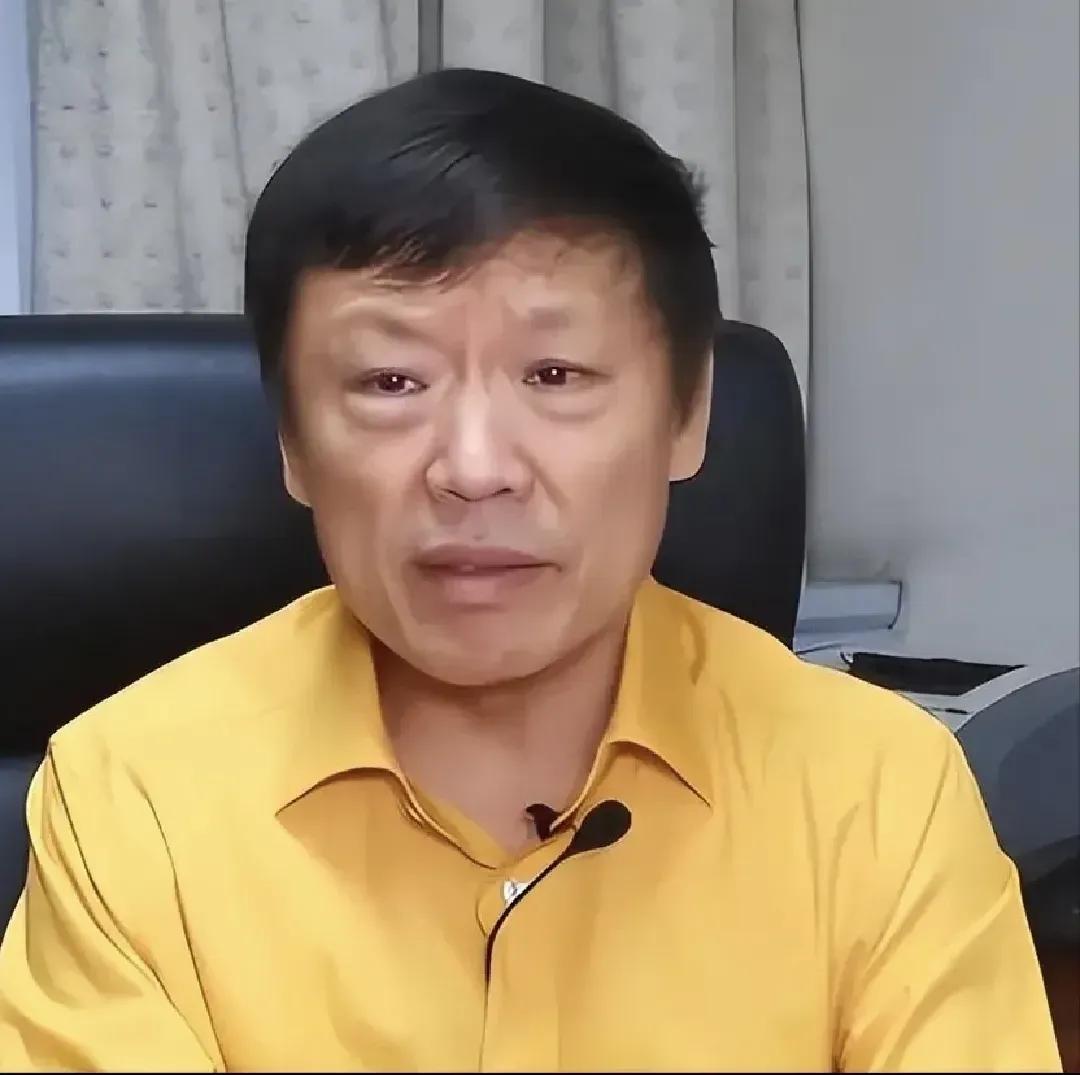 胡锡进到底是不是中国人啊？我现在严重怀疑，他不是
别人只是建议取消英语的主课地位