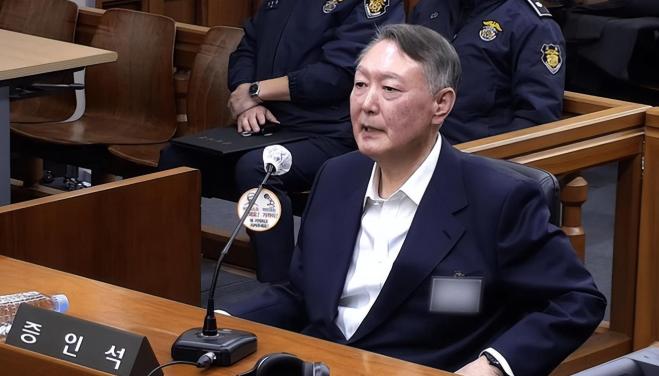 全斗焕之后又一位被判死刑的前总统？韩国负责调查紧急戒严事件的特别检察组13日晚以