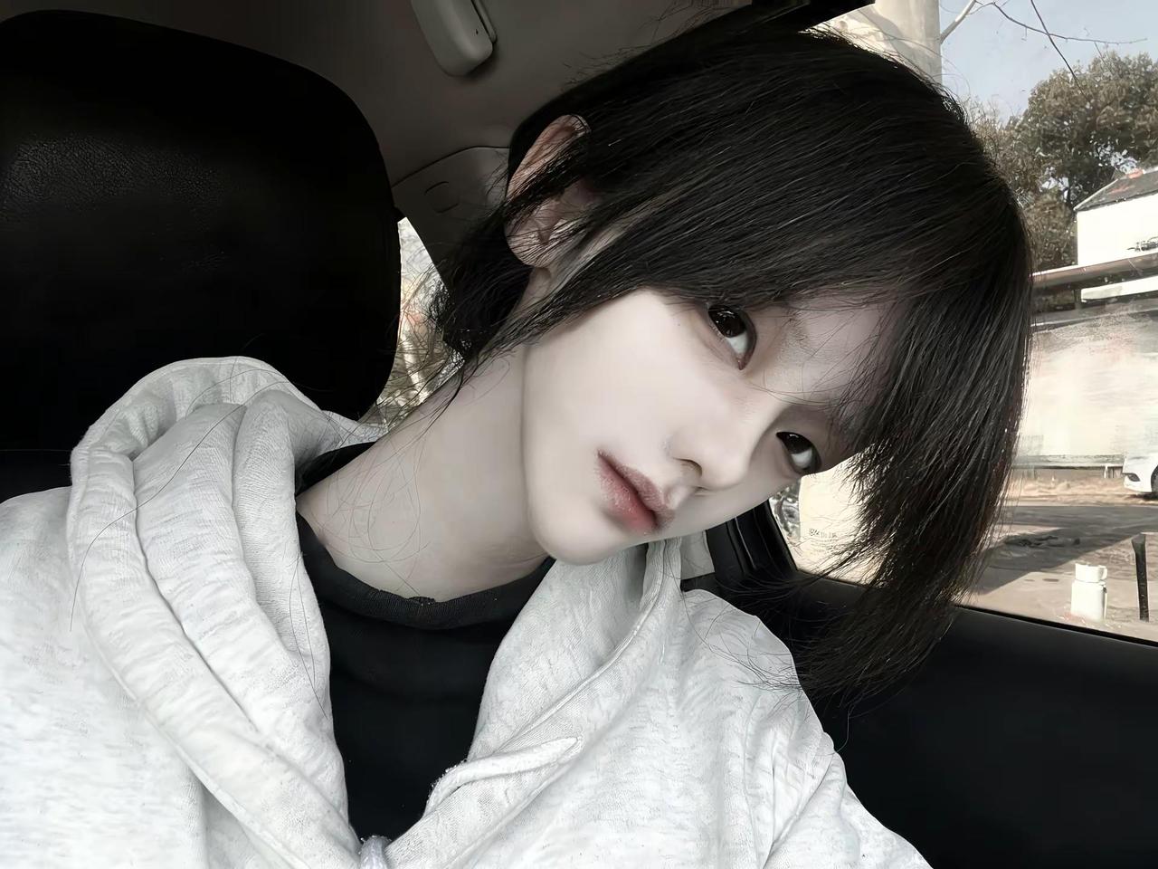 我好想你。wlw la le